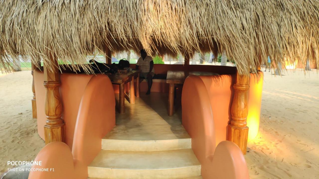 Roshanne Beach Resort Калпития Экстерьер фото