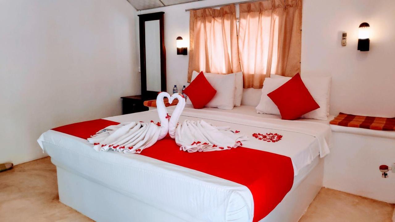 Roshanne Beach Resort Калпития Экстерьер фото